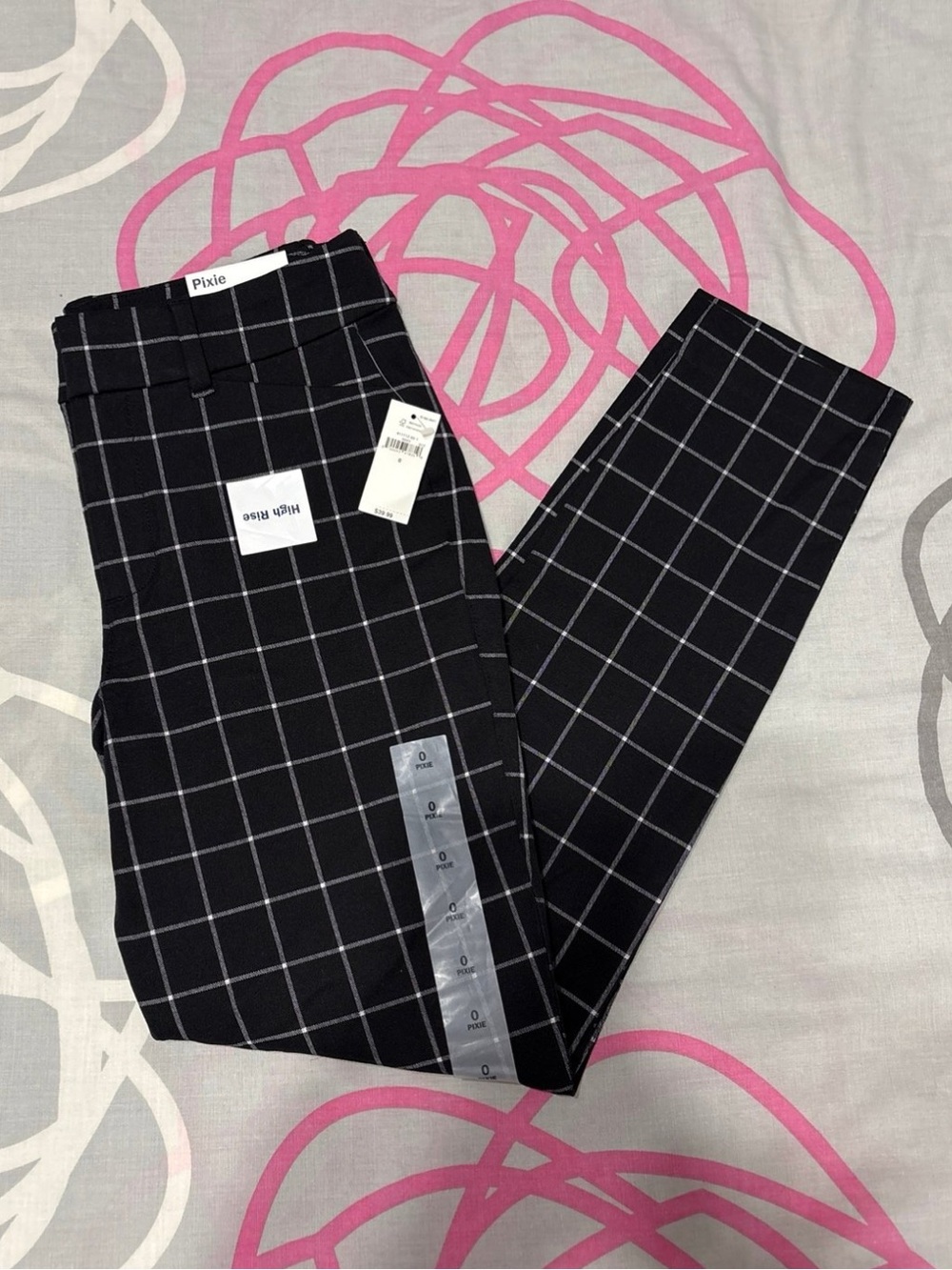 Old Navy Black and White Windowpane Pixie Pants